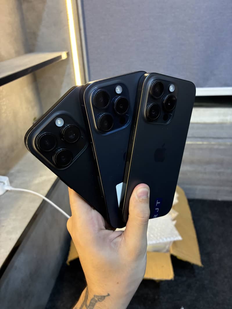 Apple iPhone 15 Pro 4