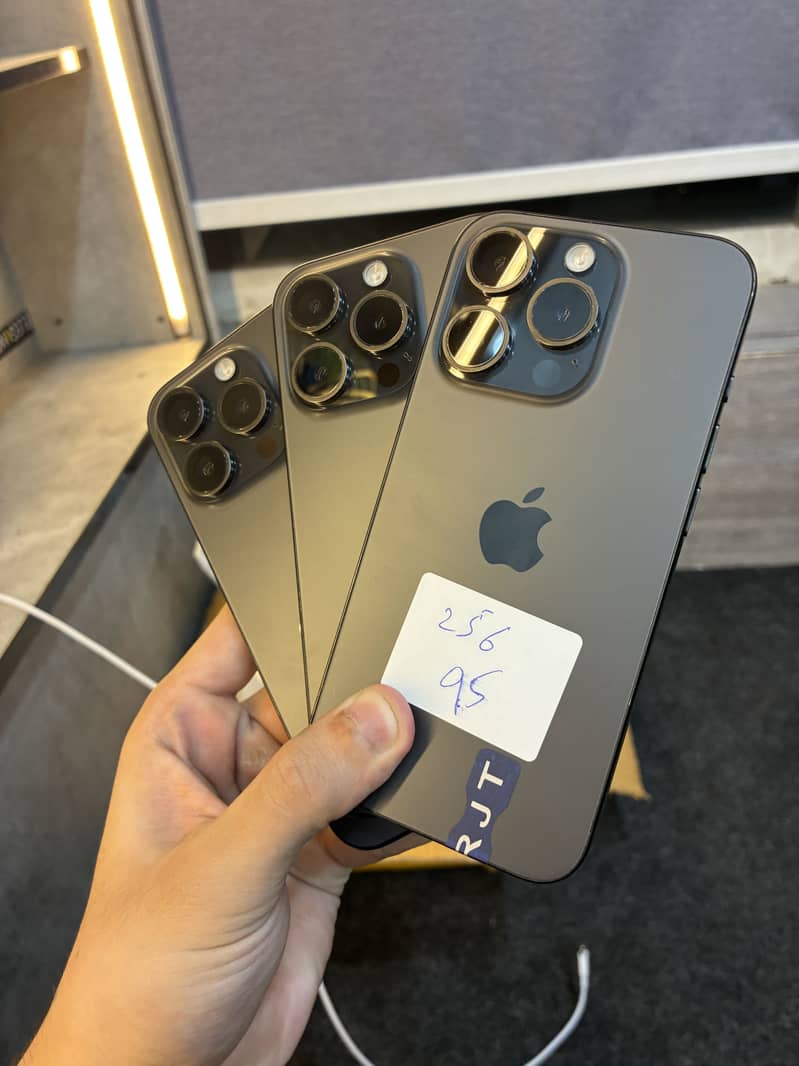 Apple iPhone 15 Pro 7