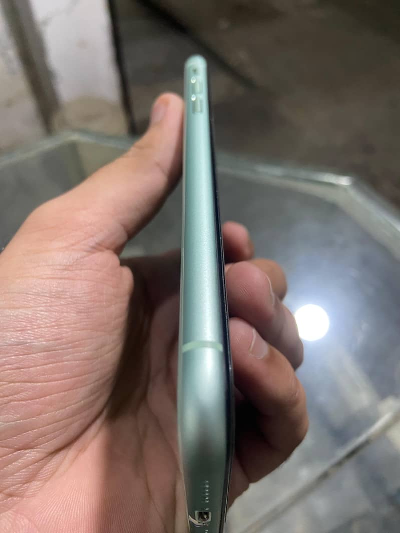Apple iPhone 11 2