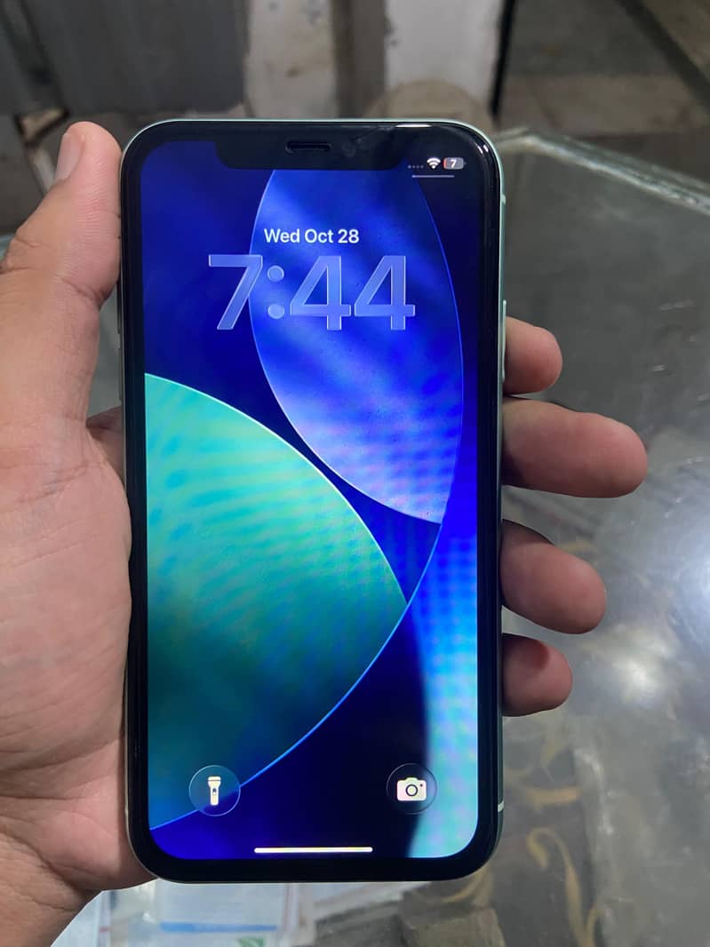 Apple iPhone 11 5