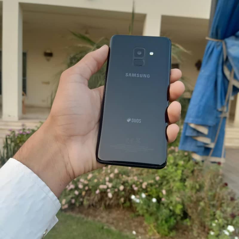 Samsung Mobile A8 2