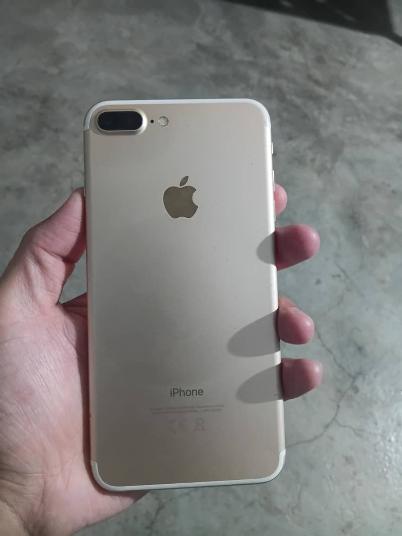 Apple iPhone 7 Plus 3