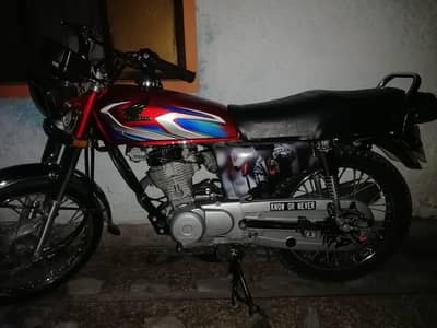 Honda 125 22 Model New Tanki Tappay, Seal Engine