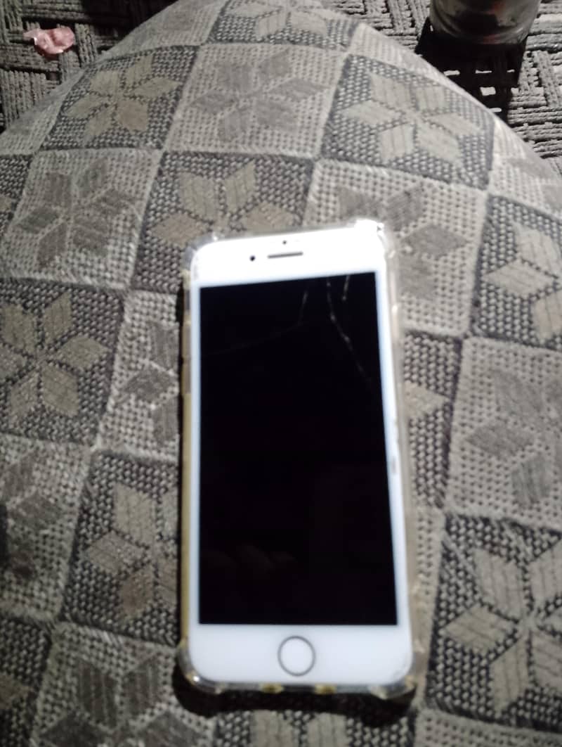 Apple iPhone 7 5