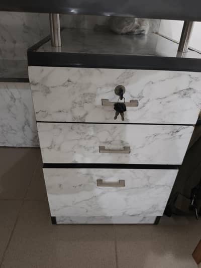 Computer Table with Storage Drawers