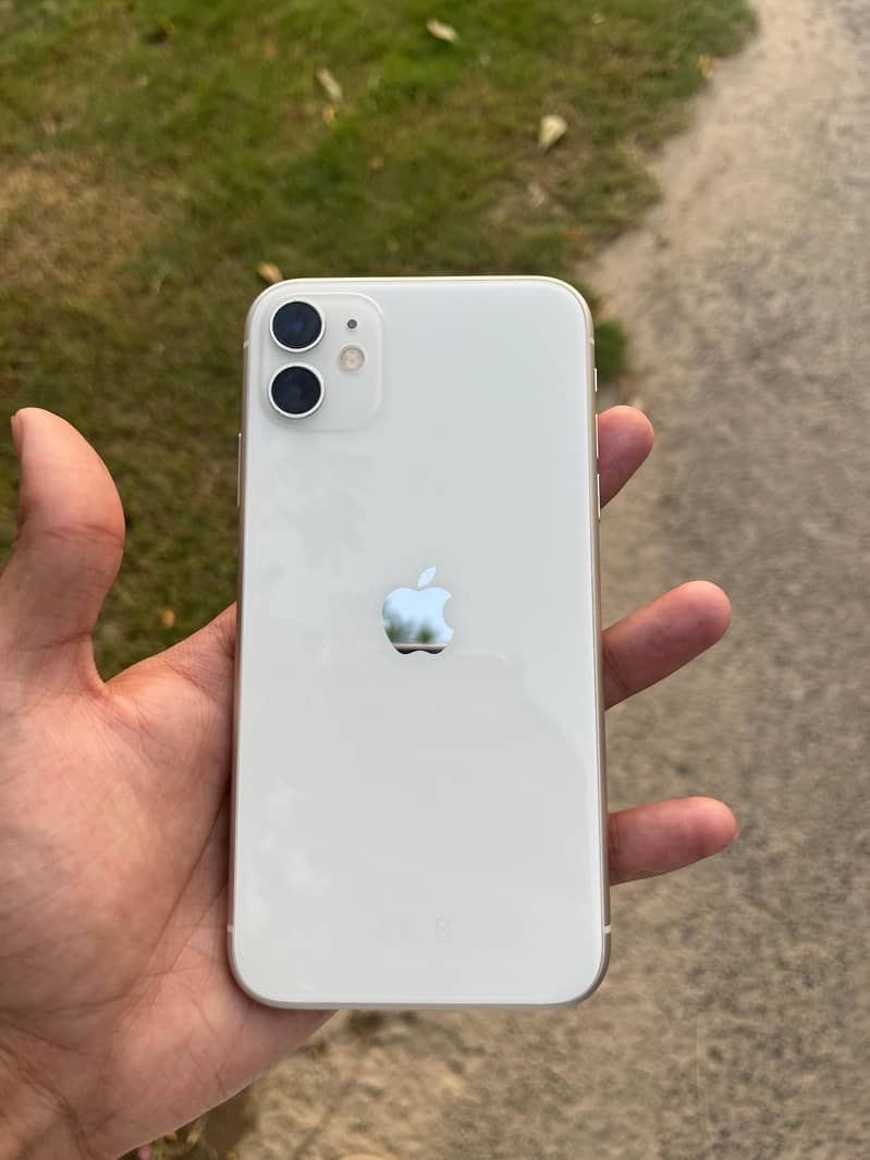 Apple iPhone 11 0