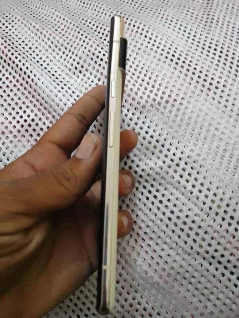 Google Pixel 6 Pro 2