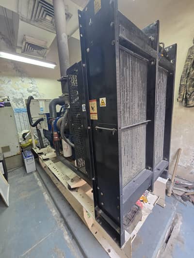 Industrial Generator FG Wilson P200H2 - 200 kVA | 90 hours used only