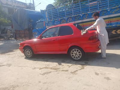Nissan saloon 100a