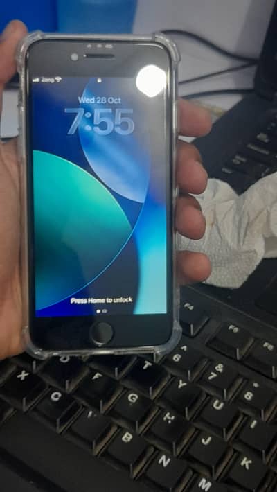 Apple iPhone SE