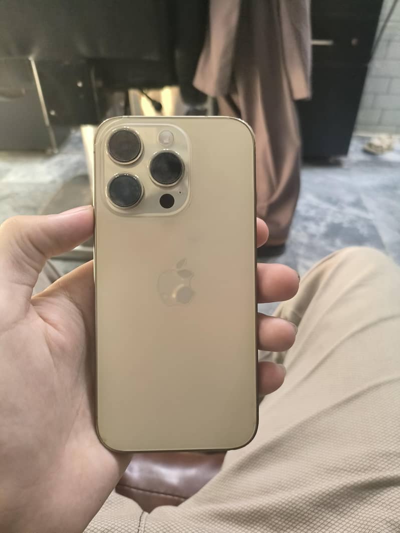 Apple iPhone 14 Pro 3