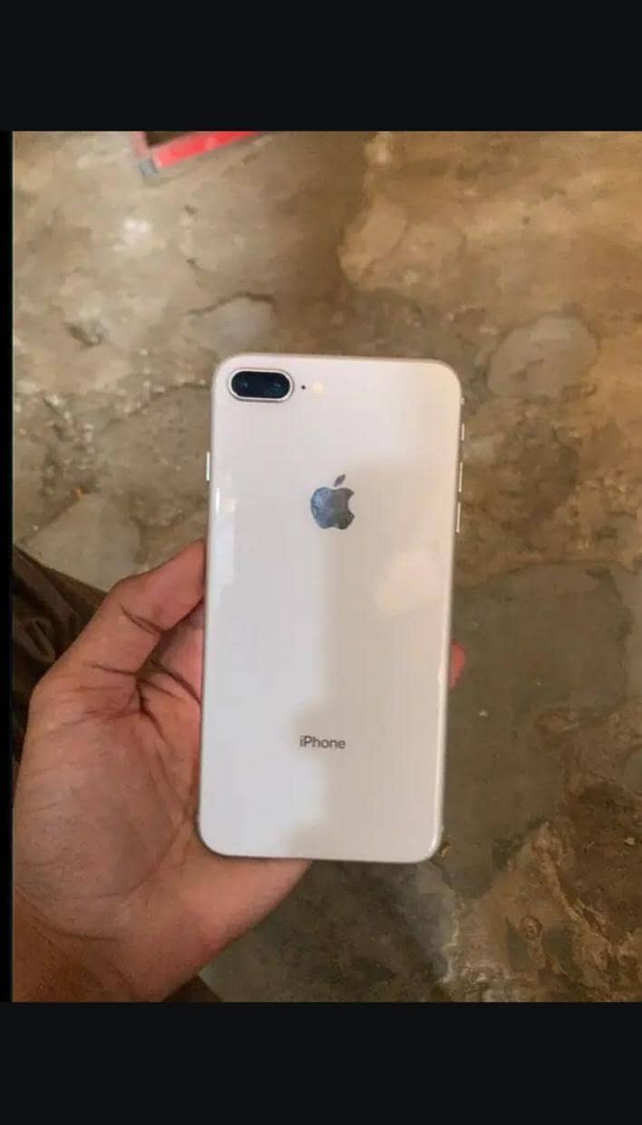 Apple iPhone 8 Plus 1