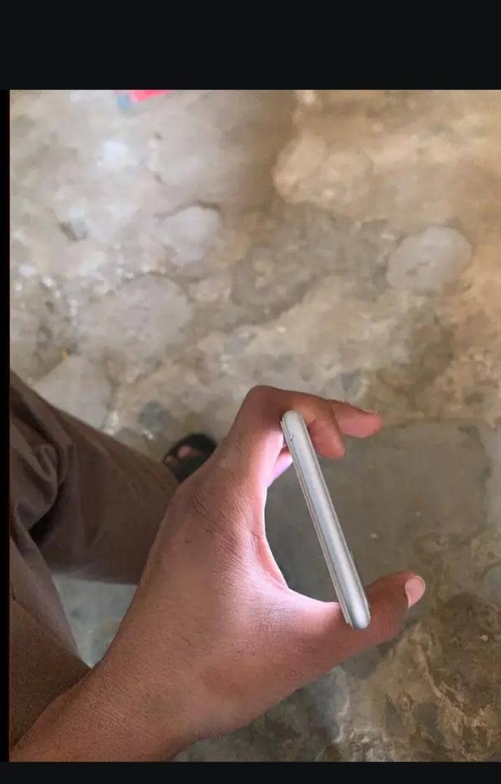 Apple iPhone 8 Plus 4