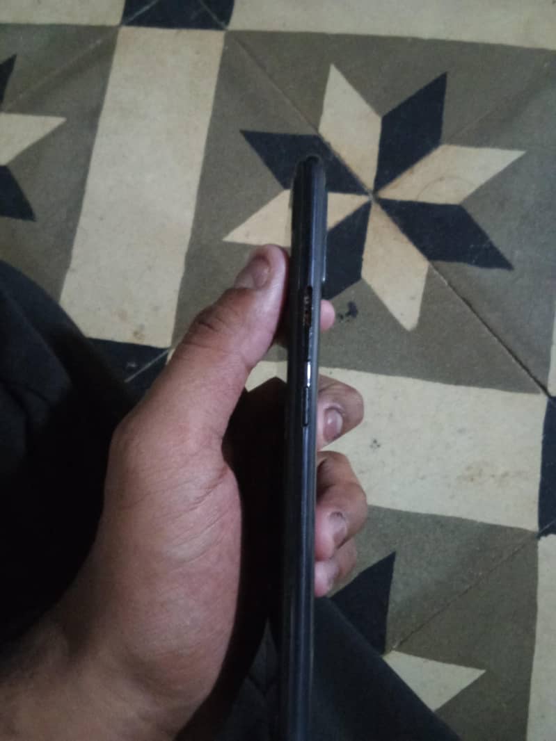 Tecno Spark 4 1