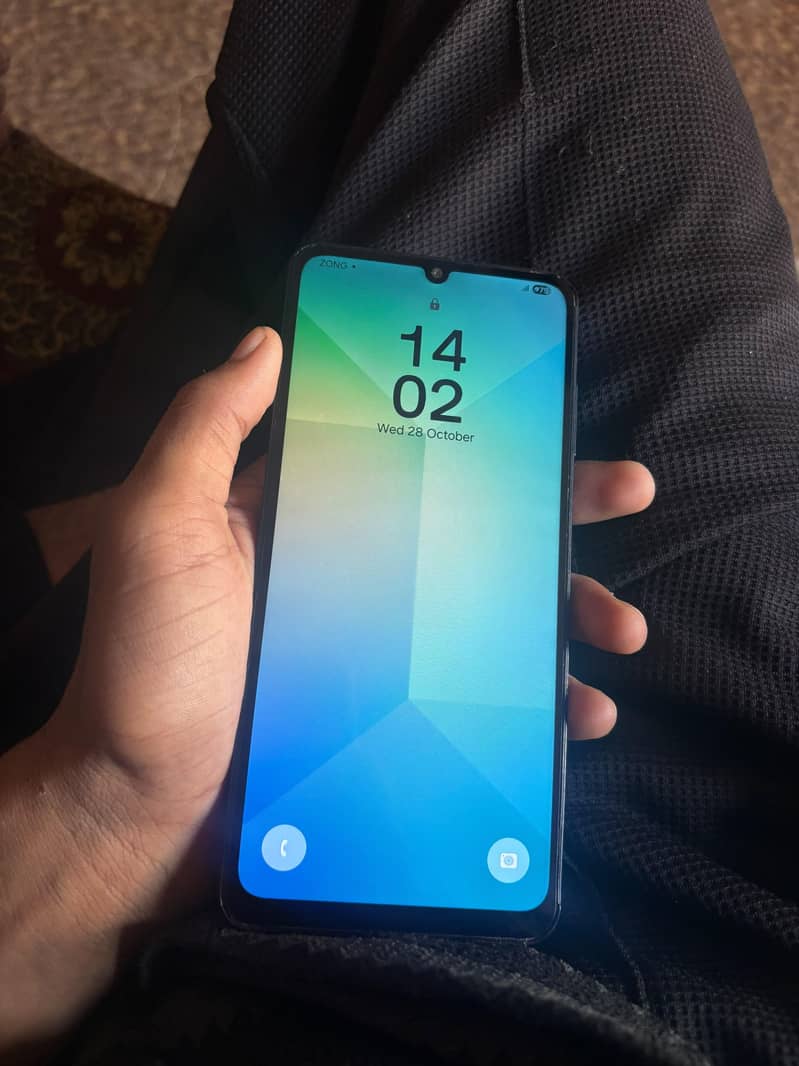 Samsung Mobile A06 5