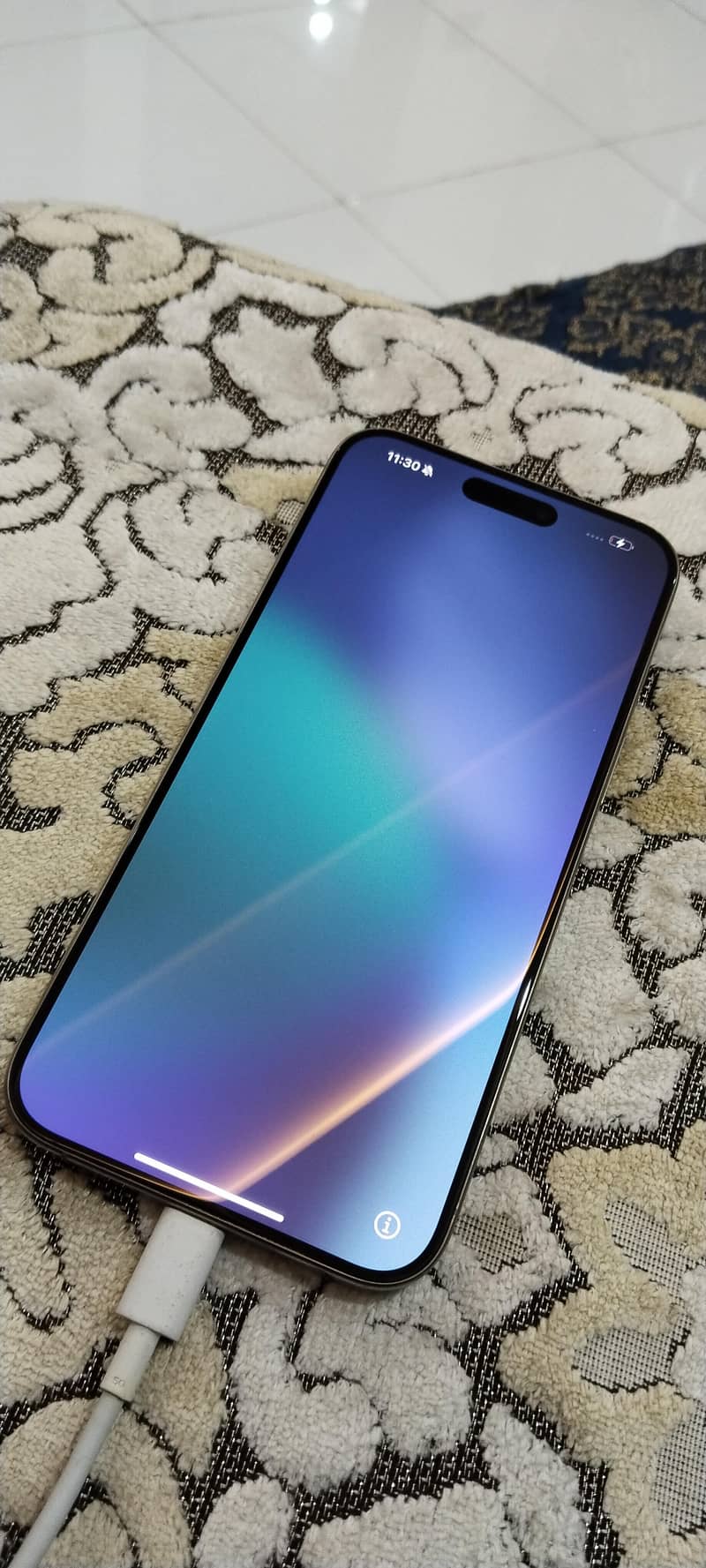 Apple iPhone 15 Pro Max 4