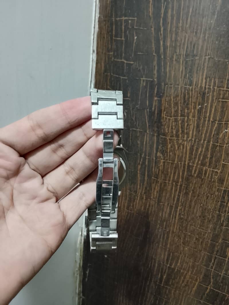 watch 2