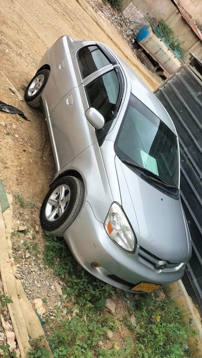 Toyota Platz 2004