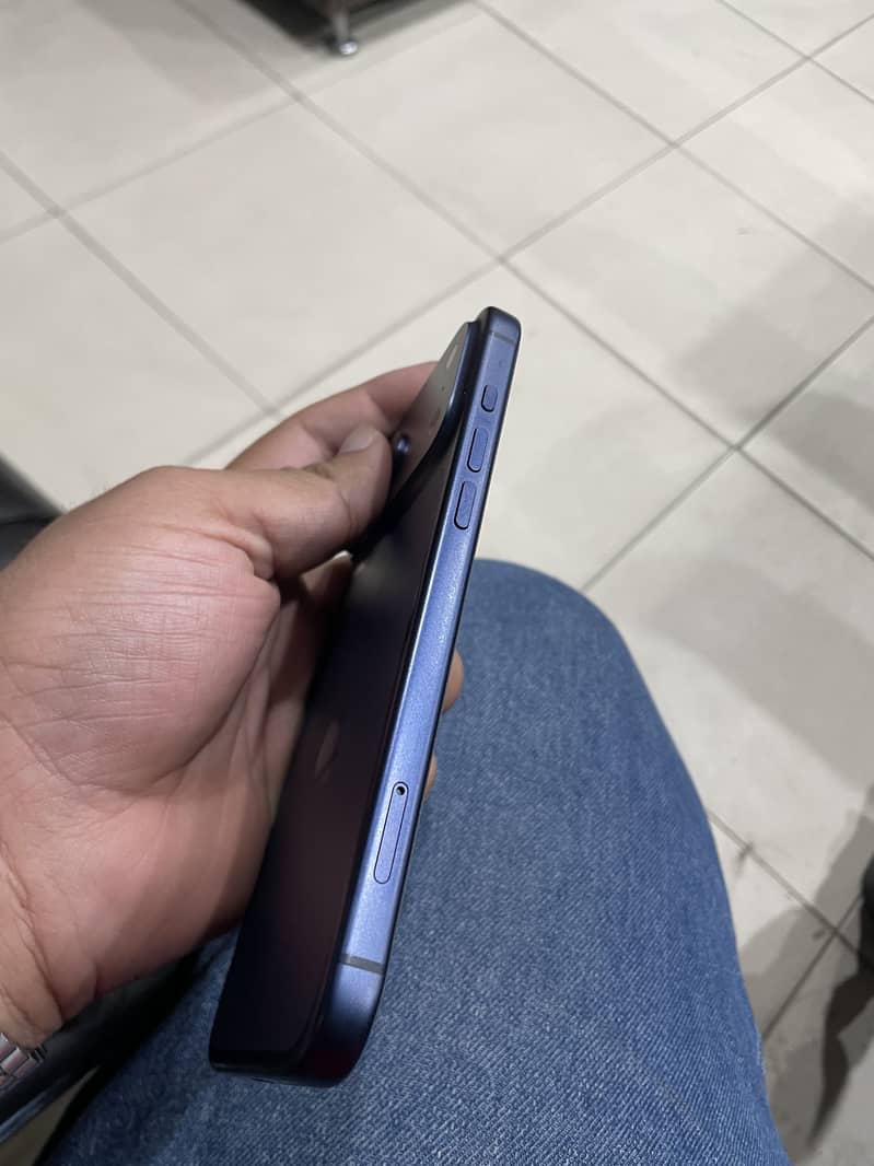 Apple iPhone 17 Pro Max PTA 5