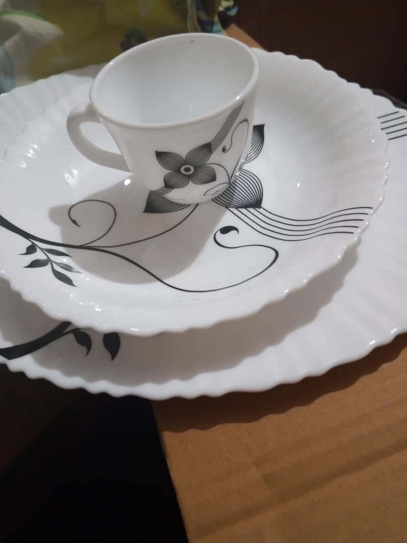 glass dinner set 4