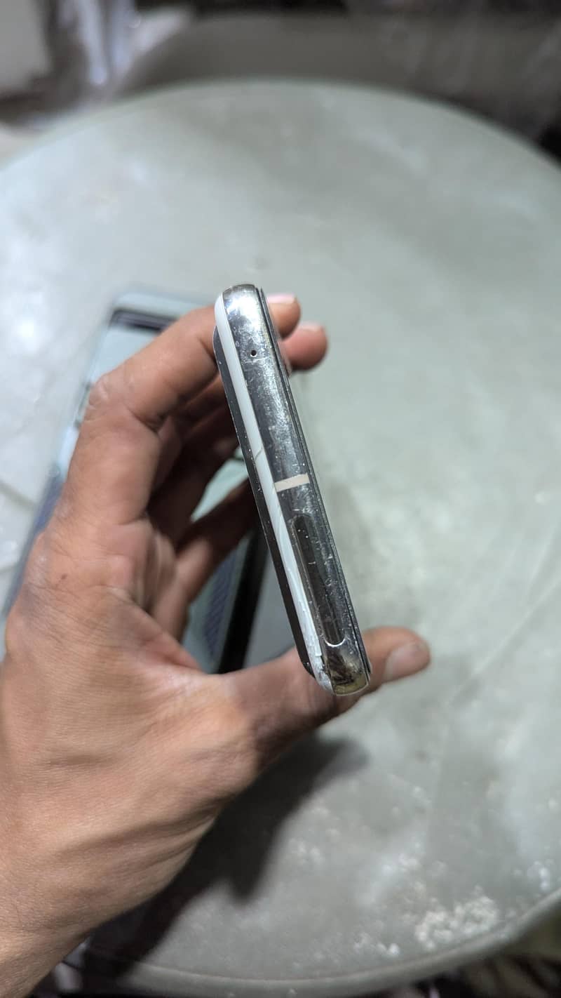 Google Pixel 8 Pro 3
