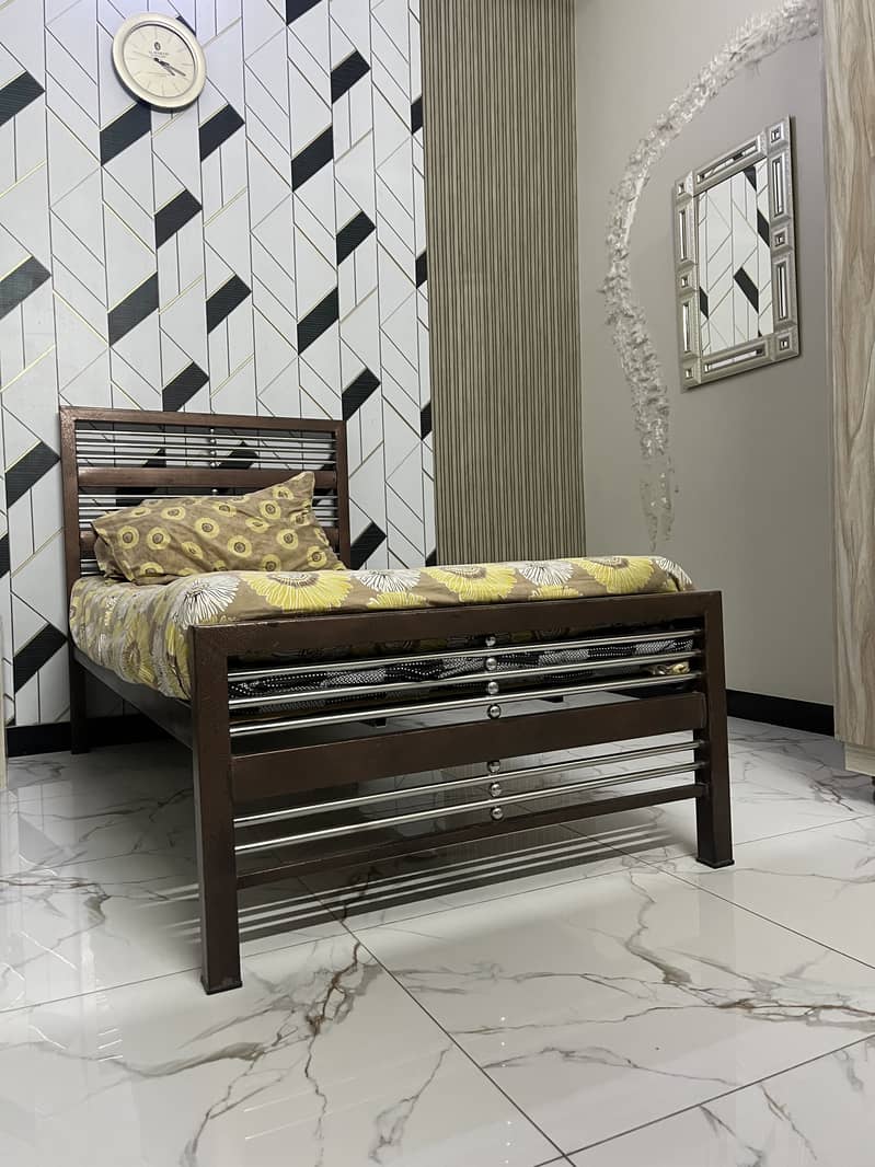 Single Bed 0