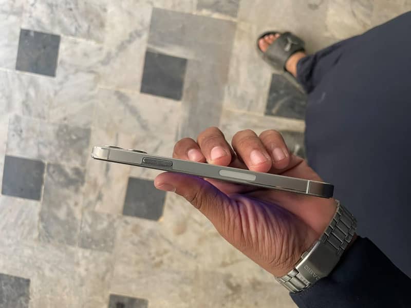 Apple iPhone 12 Pro 1