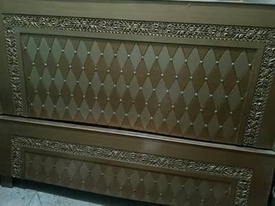 bed set pls almari  singar show case
