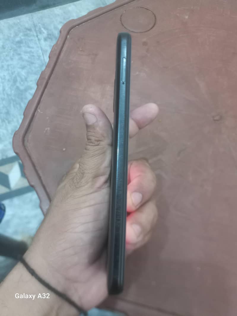Redmi A2+ 3