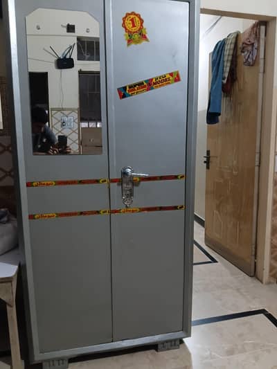 iron wardrobes 4 month use all good