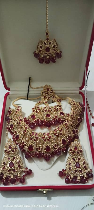 BRIDAL JEWELRY SET