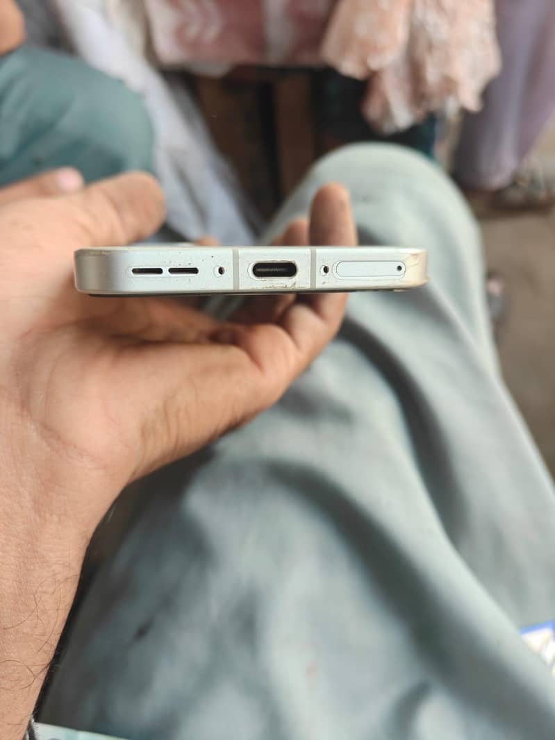 One Plus 13t 3