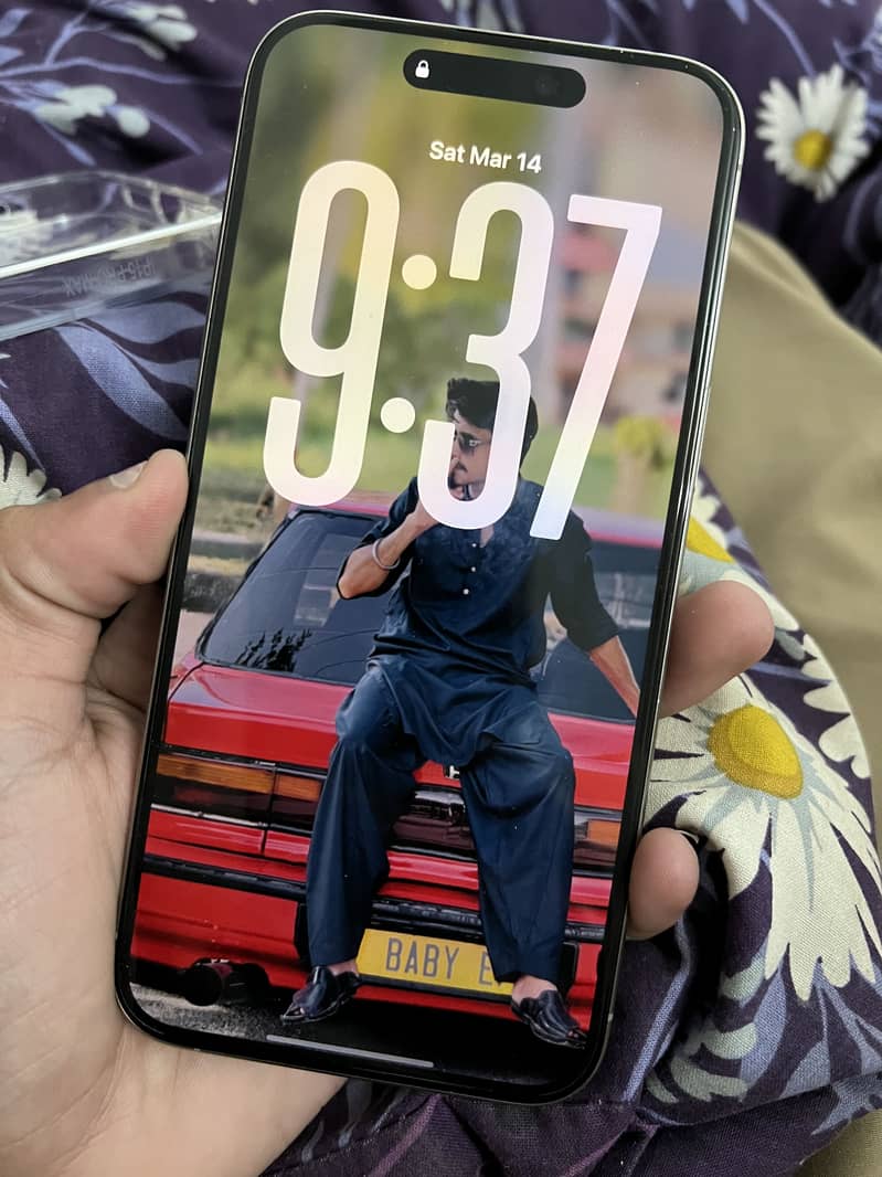 Apple iPhone 15 Pro Max 2