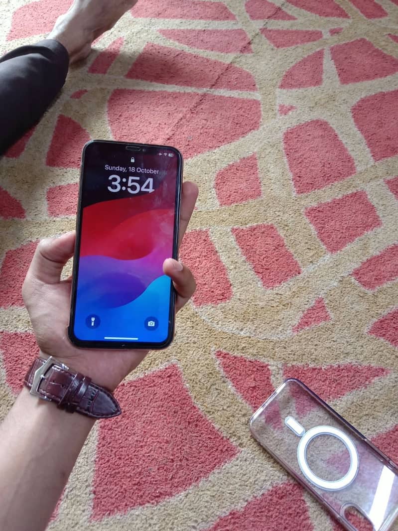 Apple iPhone XS 1