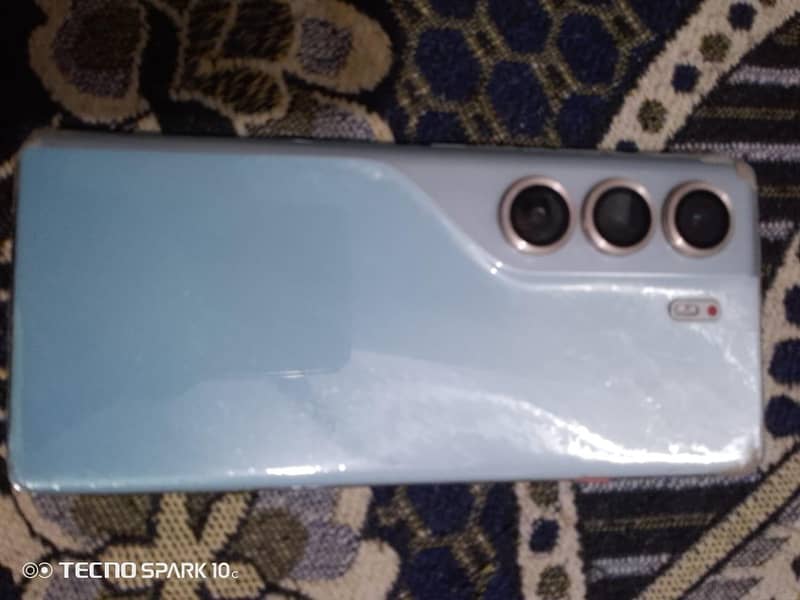 Tecno CAMON 40 Pro 3