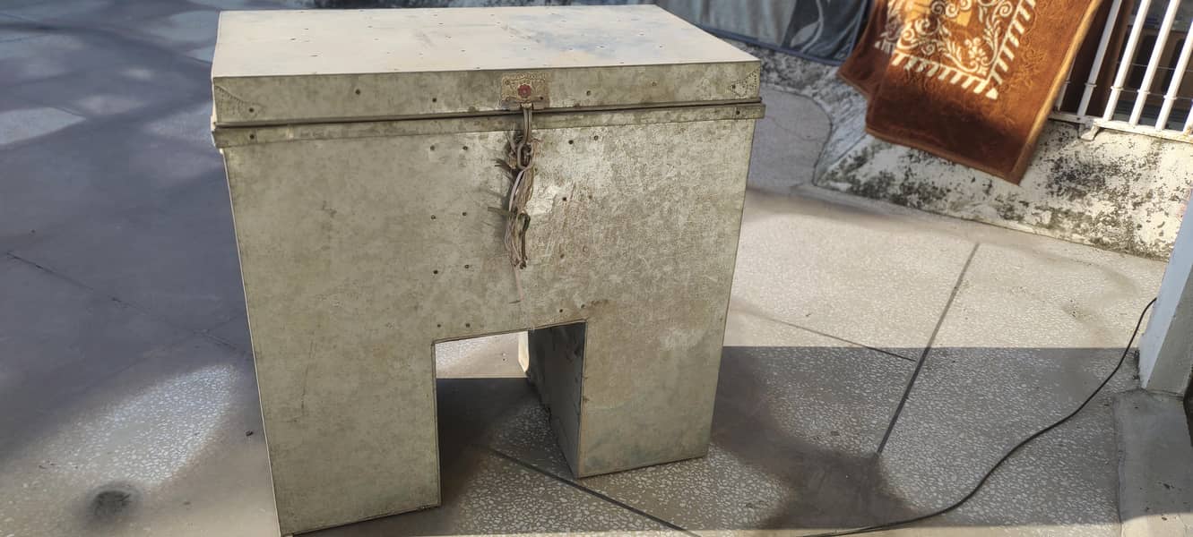 side boxes for sale 3