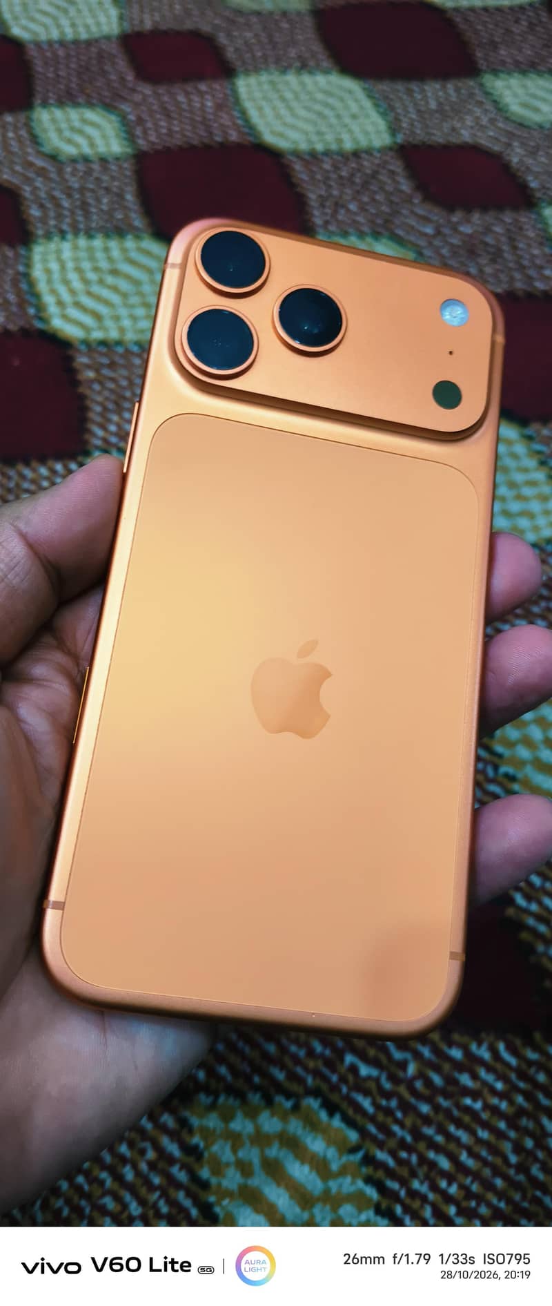 Apple iPhone 17 Pro Max 2