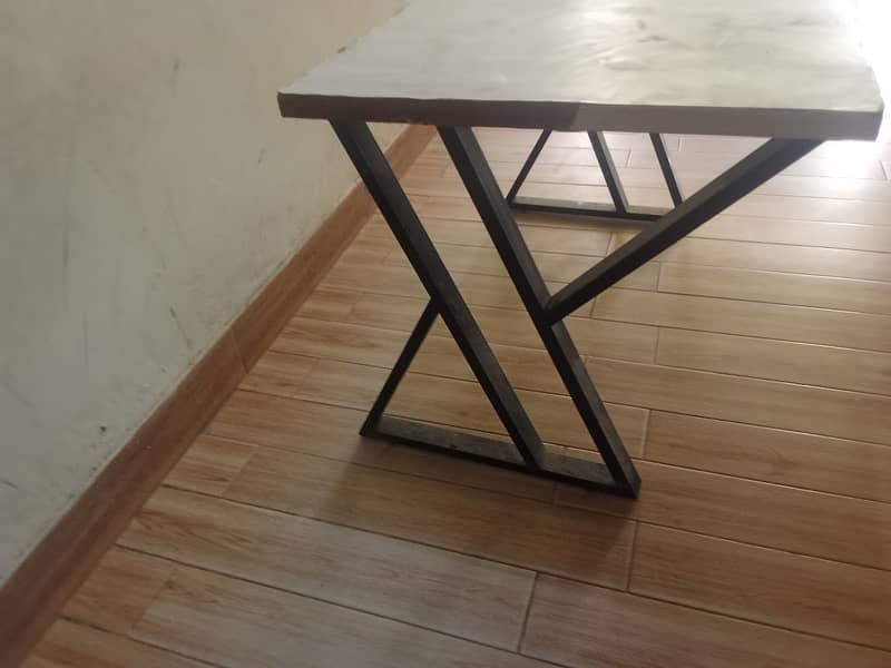 Computer Table 2