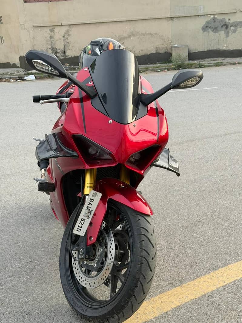 Ducati panigle v4s 0