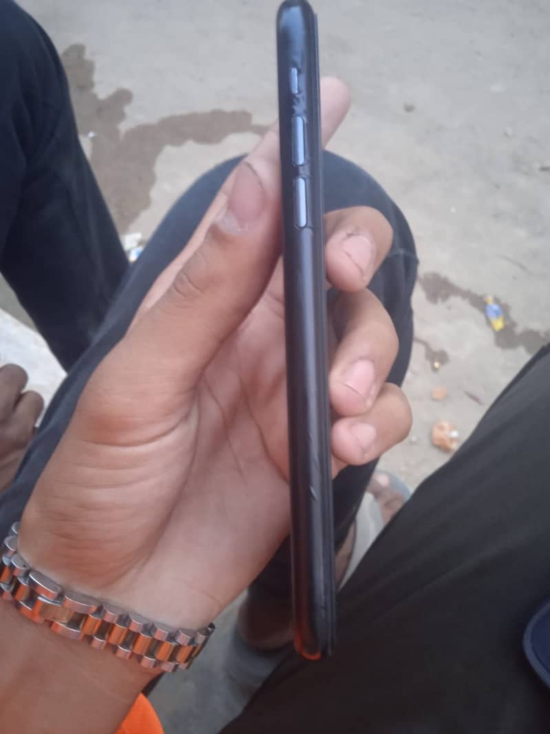 Apple iPhone 11 2