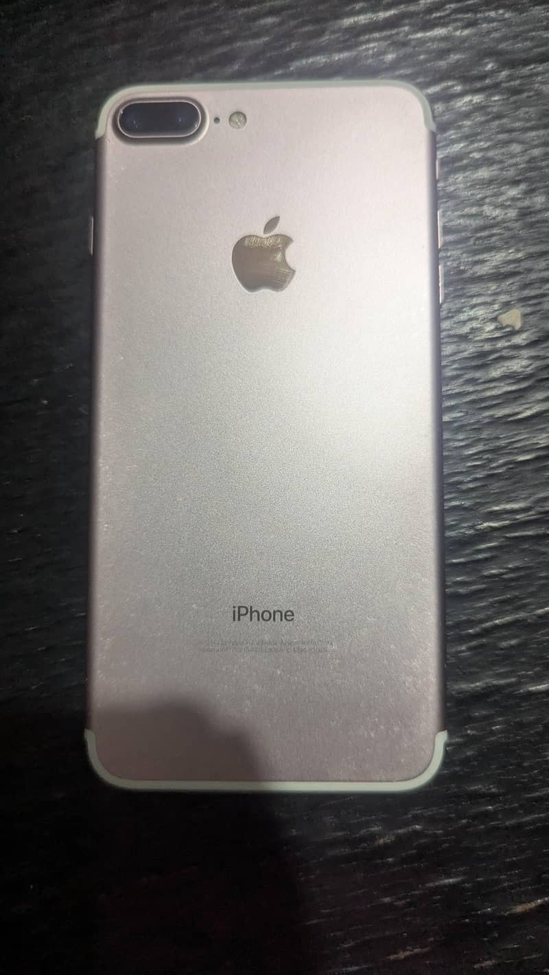Apple iPhone 7 Plus 1