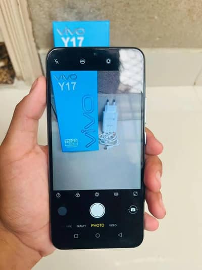 Vivo y17 6/128GB for sale
