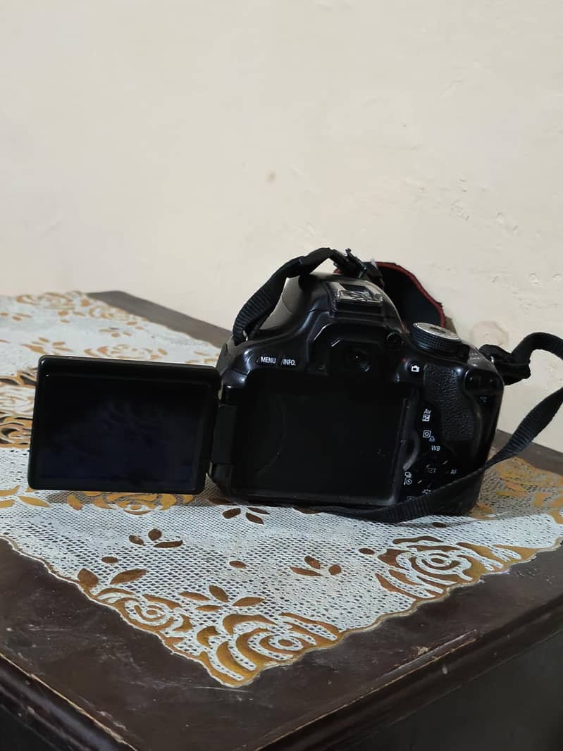 canon EOS 600D 4