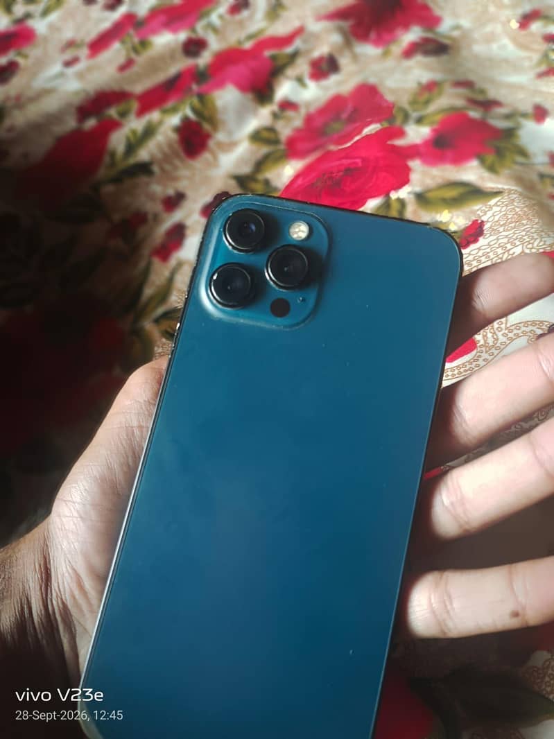 Apple iPhone 12 Pro Max 3