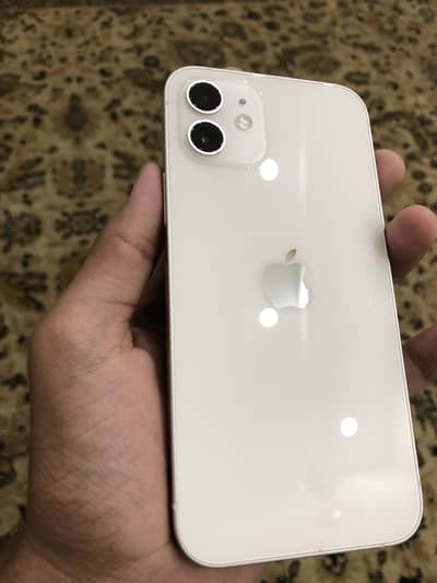 Apple iPhone 12