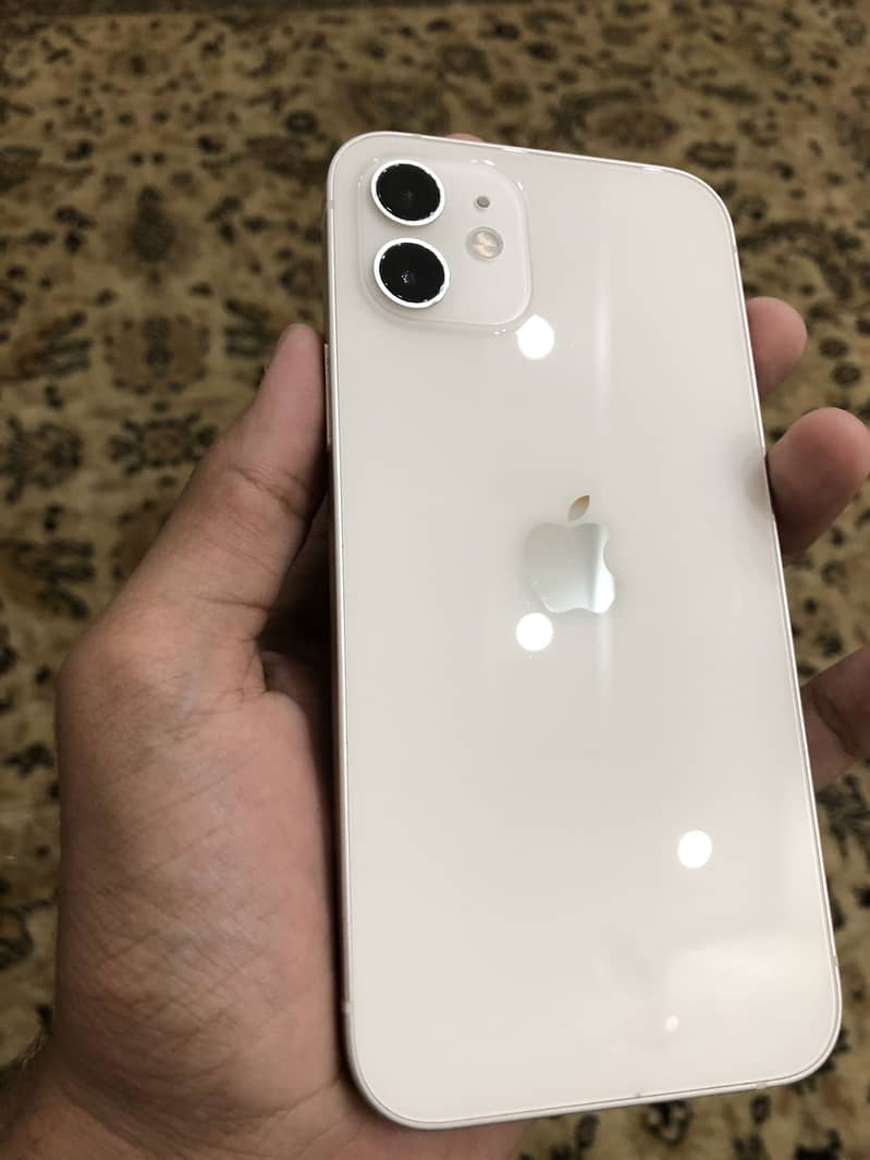 Apple iPhone 12 0