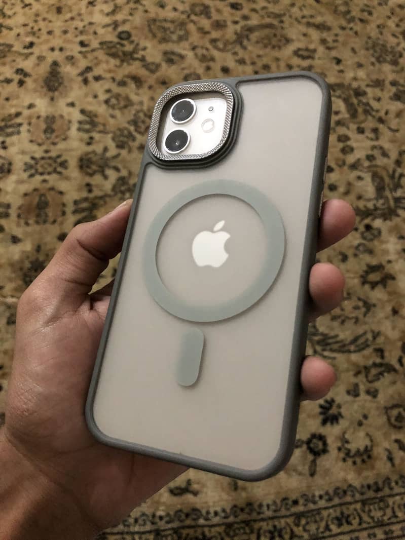 Apple iPhone 12 1