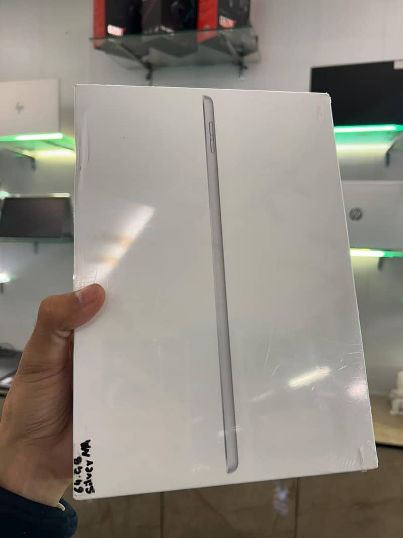 Apple 9 (Gen) 0