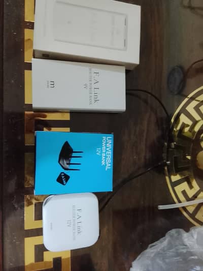 Power Bank Wifi Router 12V and 9V