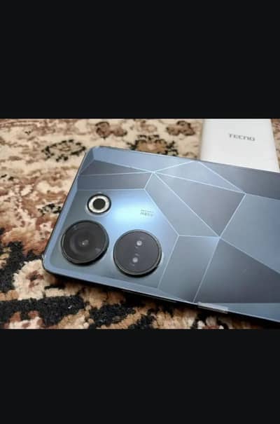Tecno CAMON 20